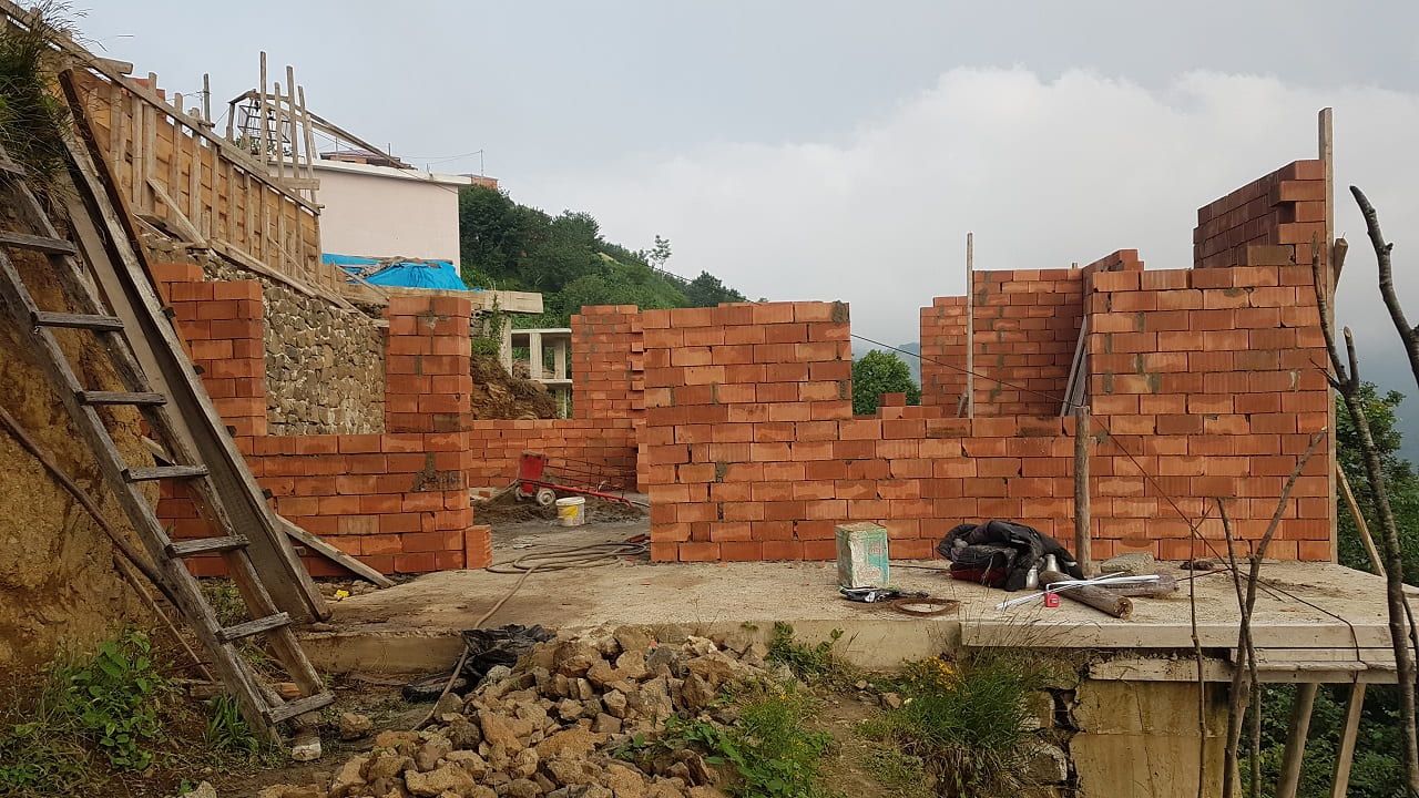 Yavuz ÇEVİK köyde ev yapıyor Ali BAYIR