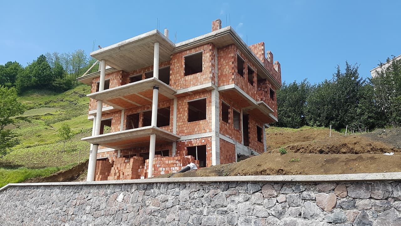 Nursel ÇEVİK köyde ev yaptırıyor Ali BAYIR